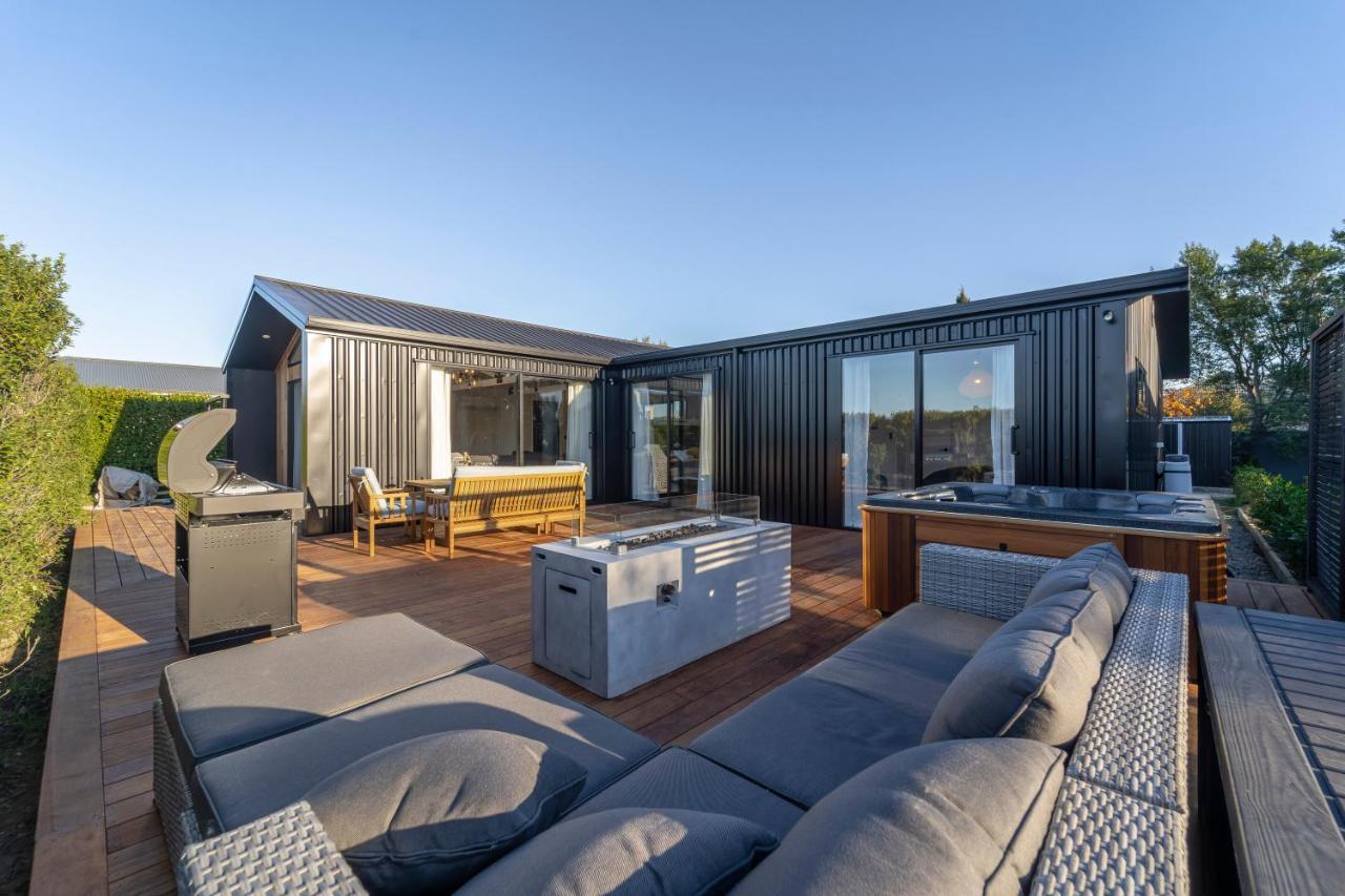 Black Barn Modern: Luxe Martinborough Escape Esterno foto