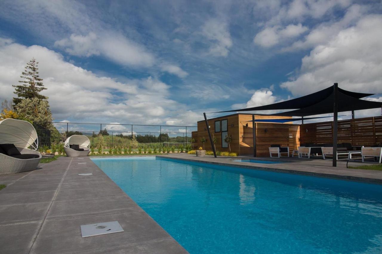 Black Barn Modern: Luxe Martinborough Escape Esterno foto